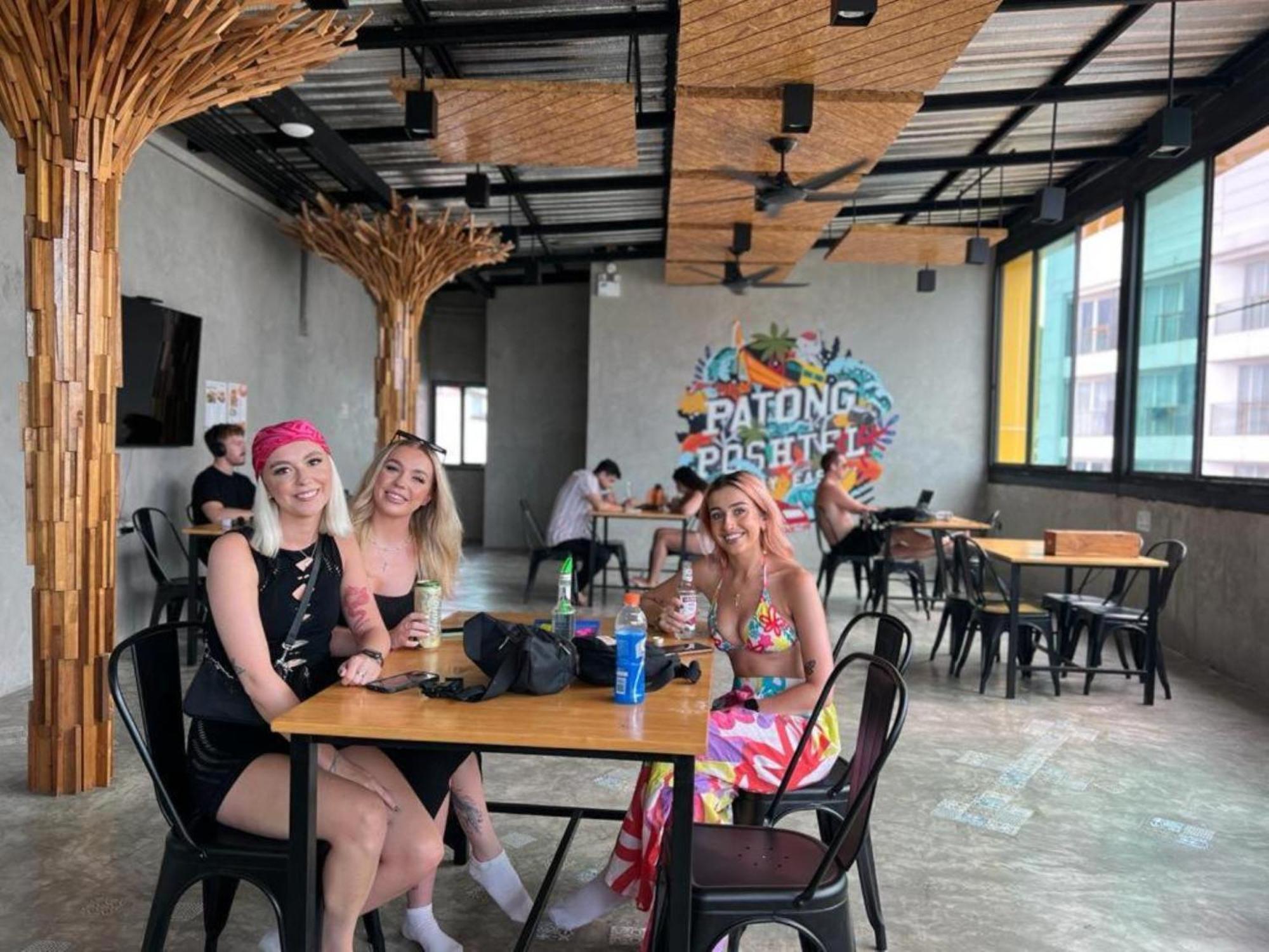 הוסטל Patong Poshtel (Adults Only) מראה חיצוני תמונה